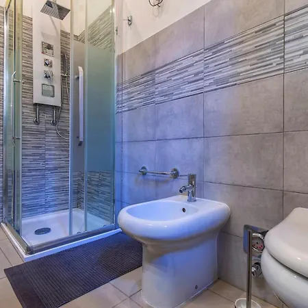 Apartment & Comfy Flat In The Beating Heart Of