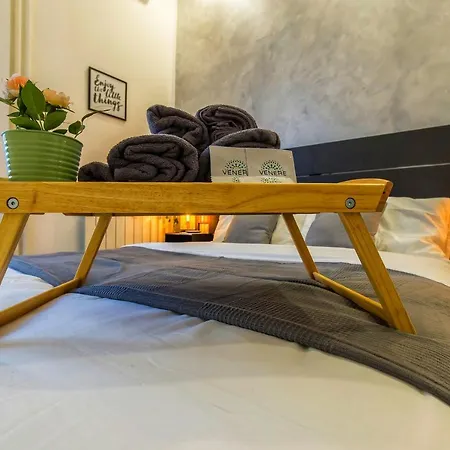 & Comfy Flat In The Beating Heart Of